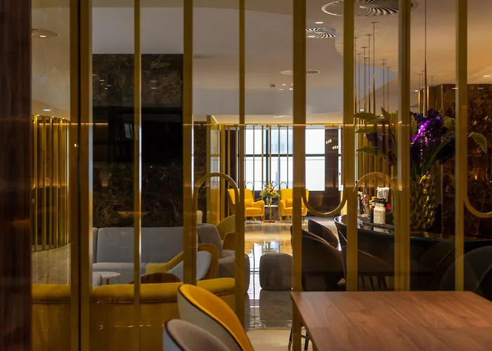 Vip Executive Suites Do Marques Hotel
